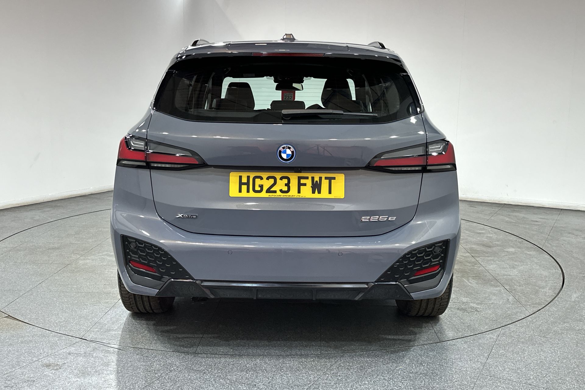 225E XDRIVE DCT