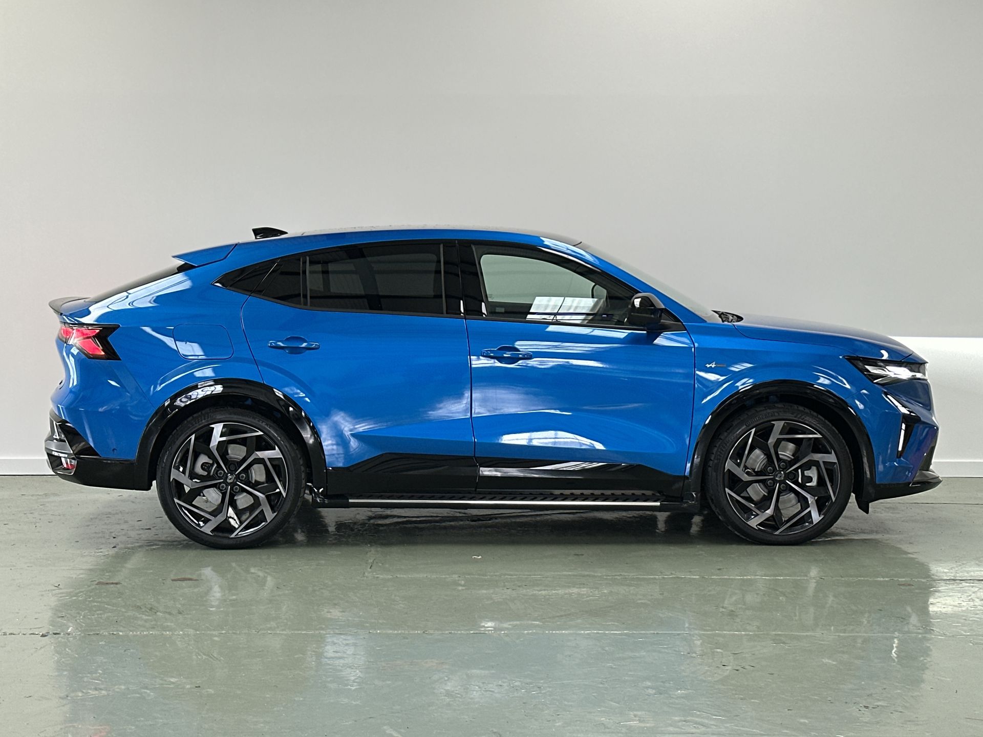 E-TECH PHEV AWD