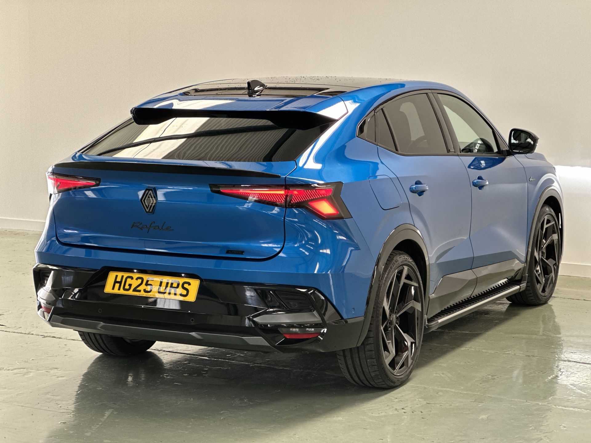 E-TECH PHEV AWD