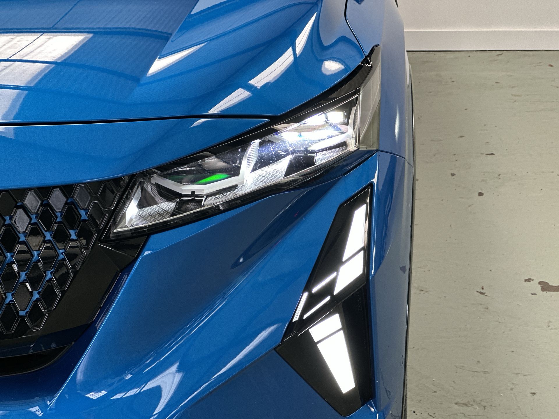 E-TECH PHEV AWD