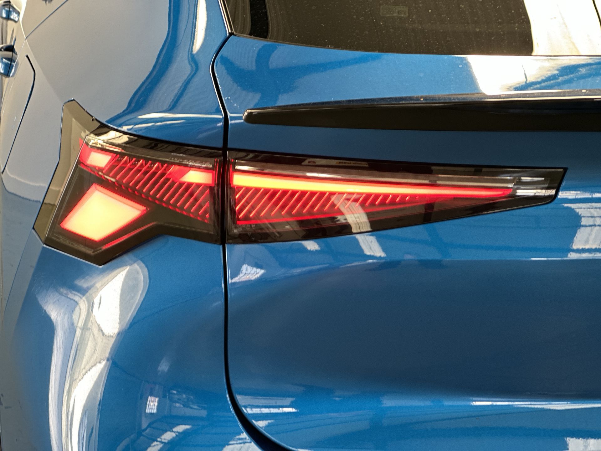 E-TECH PHEV AWD