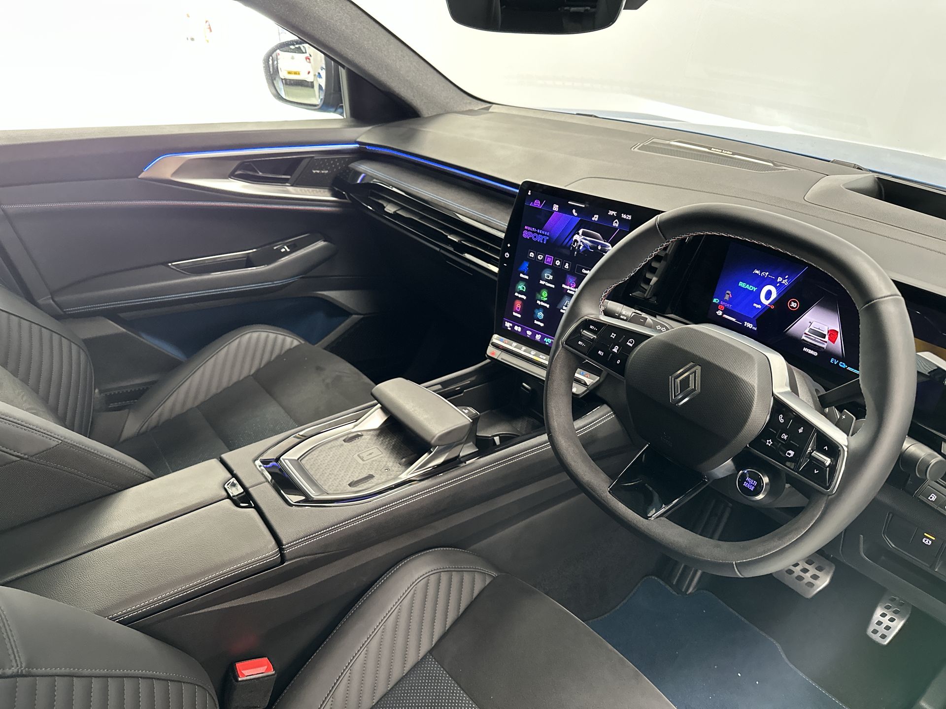 E-TECH PHEV AWD