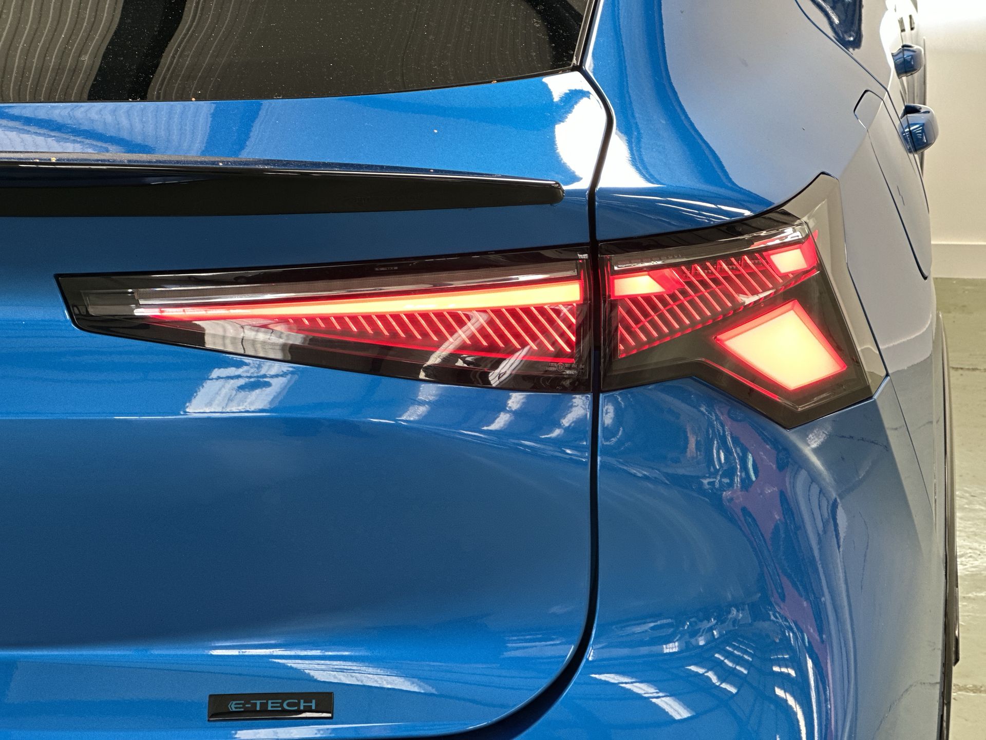 E-TECH PHEV AWD