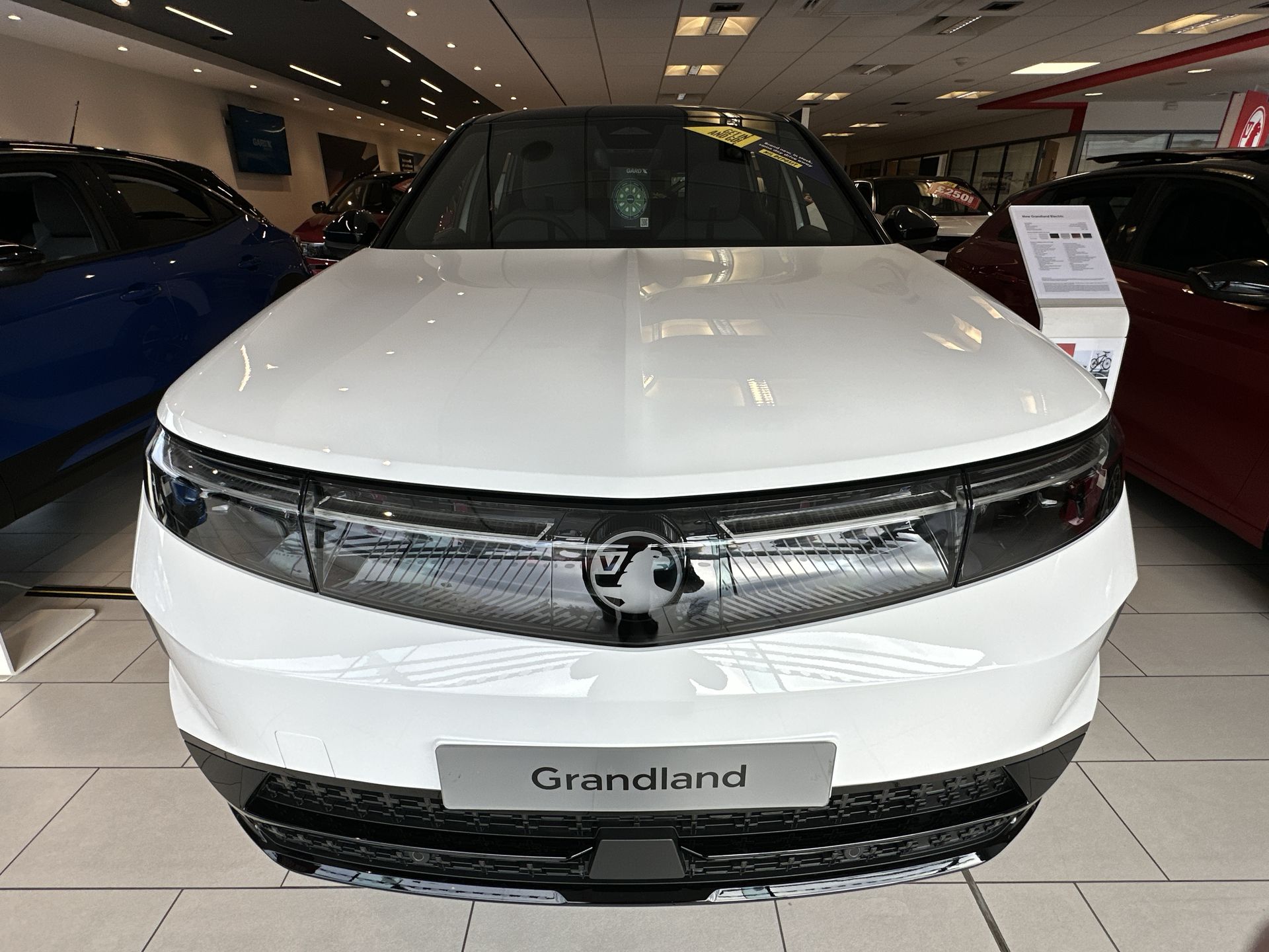 GRANDLAND 157KW GS 73KWH 5DR AUTO HATCHBACK