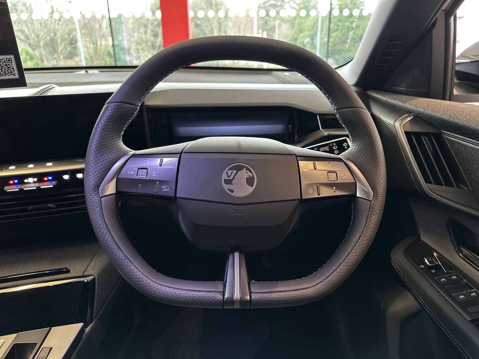 GRANDLAND 157KW GS 73KWH 5DR AUTO HATCHBACK