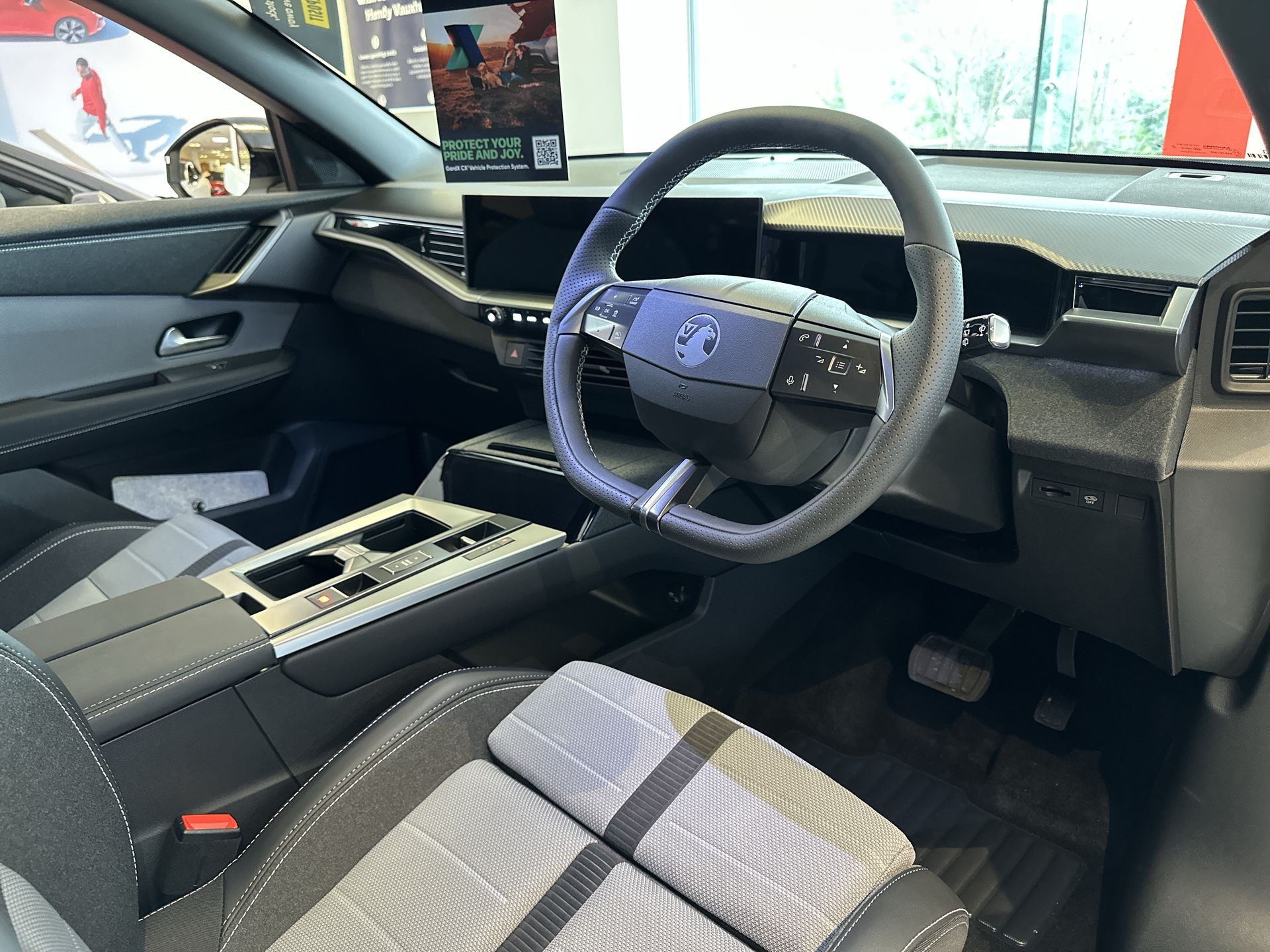 GRANDLAND 157KW GS 73KWH 5DR AUTO HATCHBACK