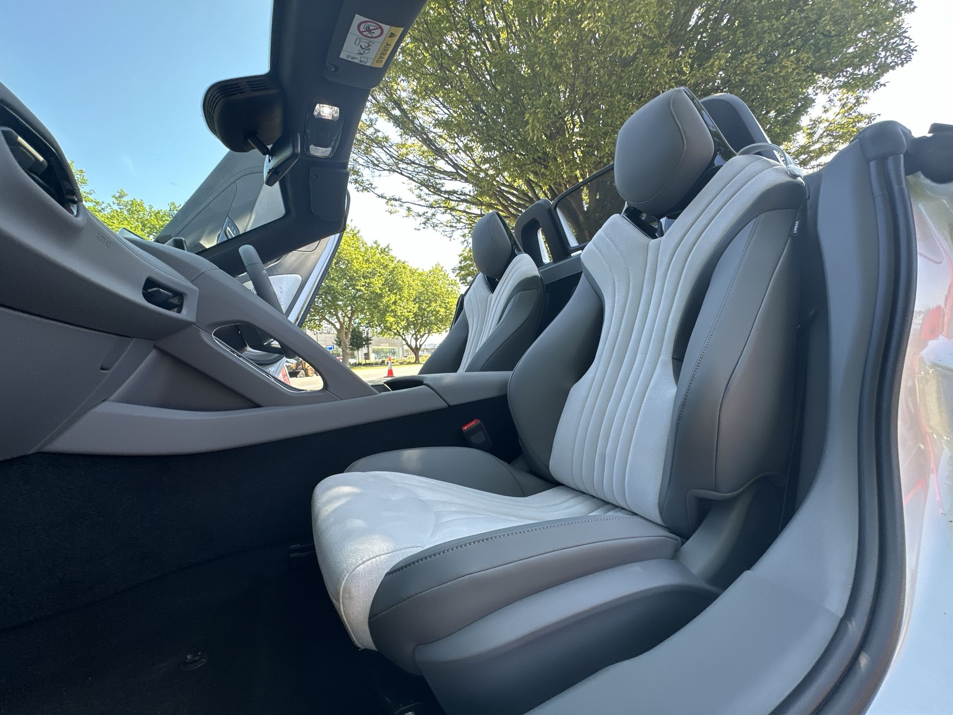 DUAL MOTOR 77 KWH AWD