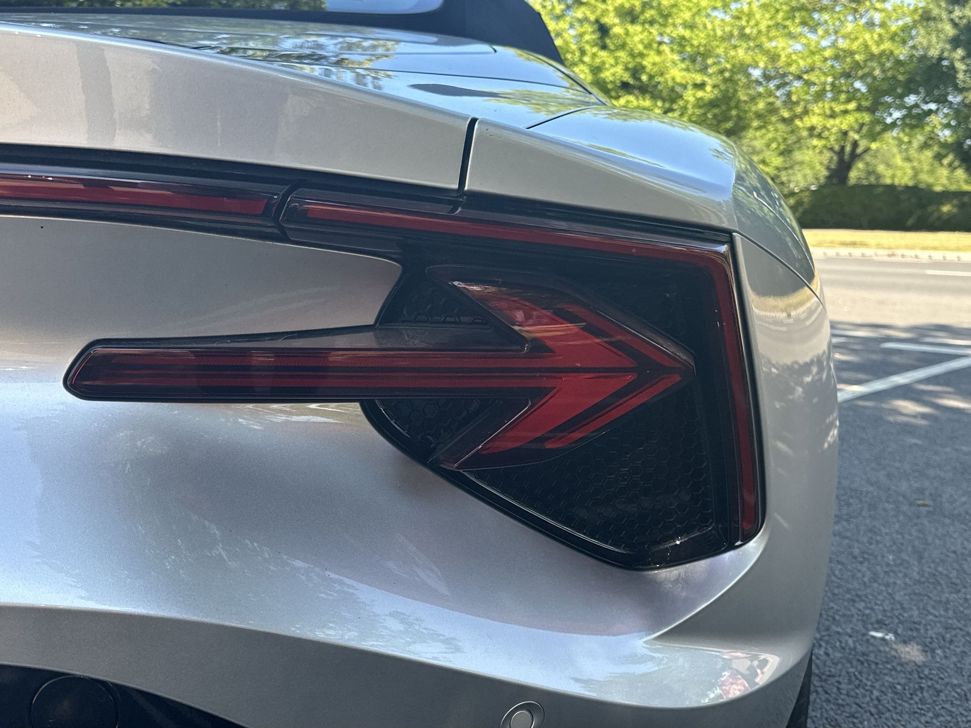DUAL MOTOR 77 KWH AWD