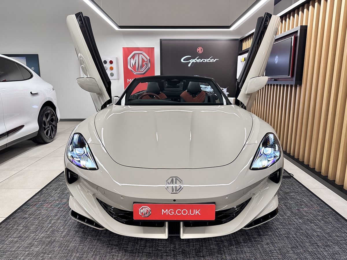 CYBERSTER 250KW TROPHY SINGLE MOTOR 77 KWH 2DR AUTO CONVERTIBLE