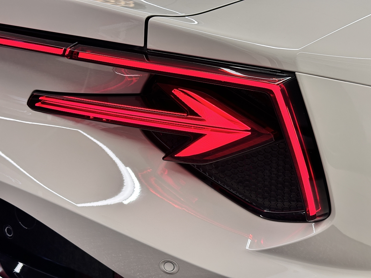 CYBERSTER 250KW TROPHY SINGLE MOTOR 77 KWH 2DR AUTO CONVERTIBLE