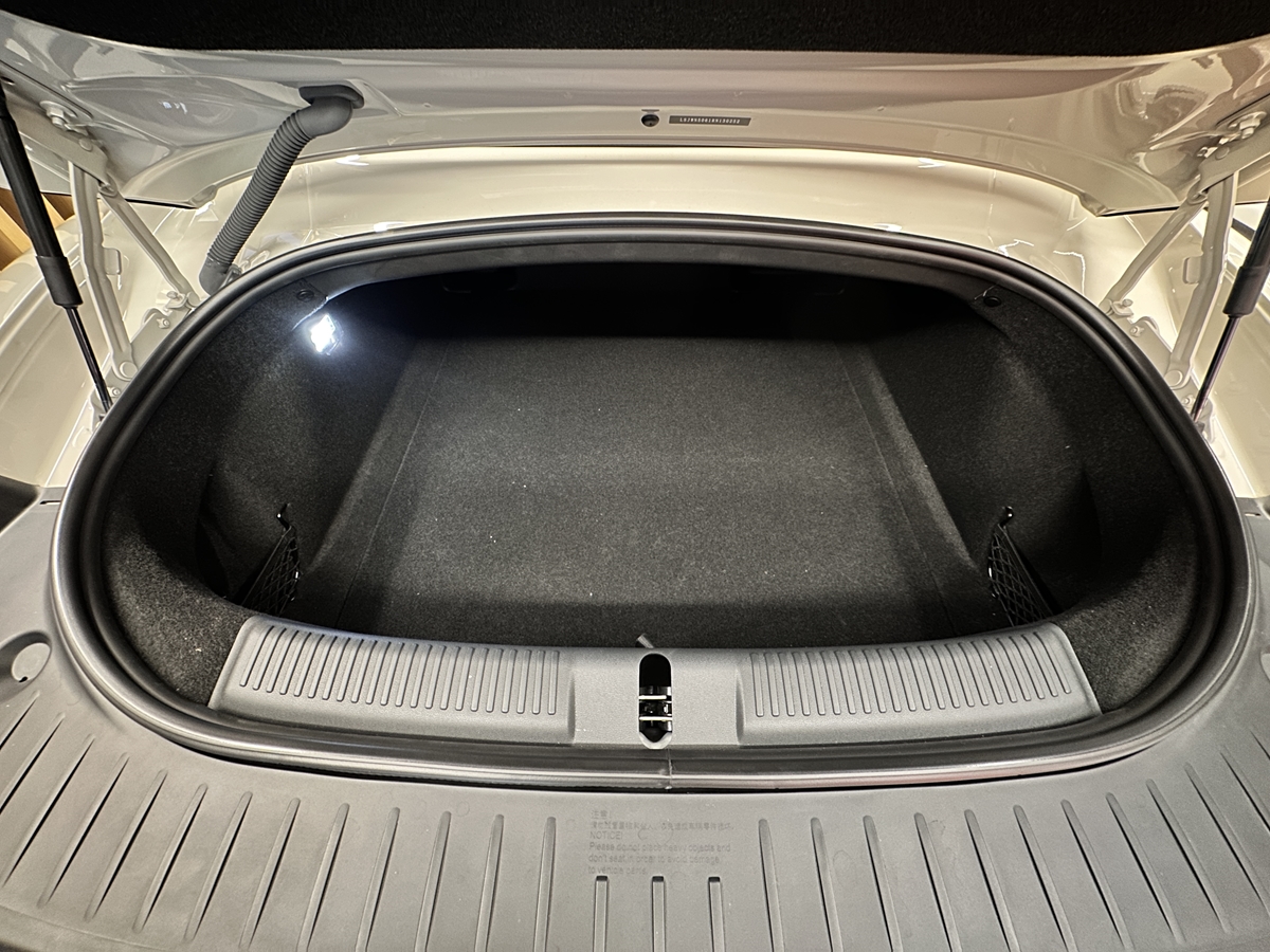 CYBERSTER 250KW TROPHY SINGLE MOTOR 77 KWH 2DR AUTO CONVERTIBLE