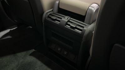LAND ROVER DEFENDER 90