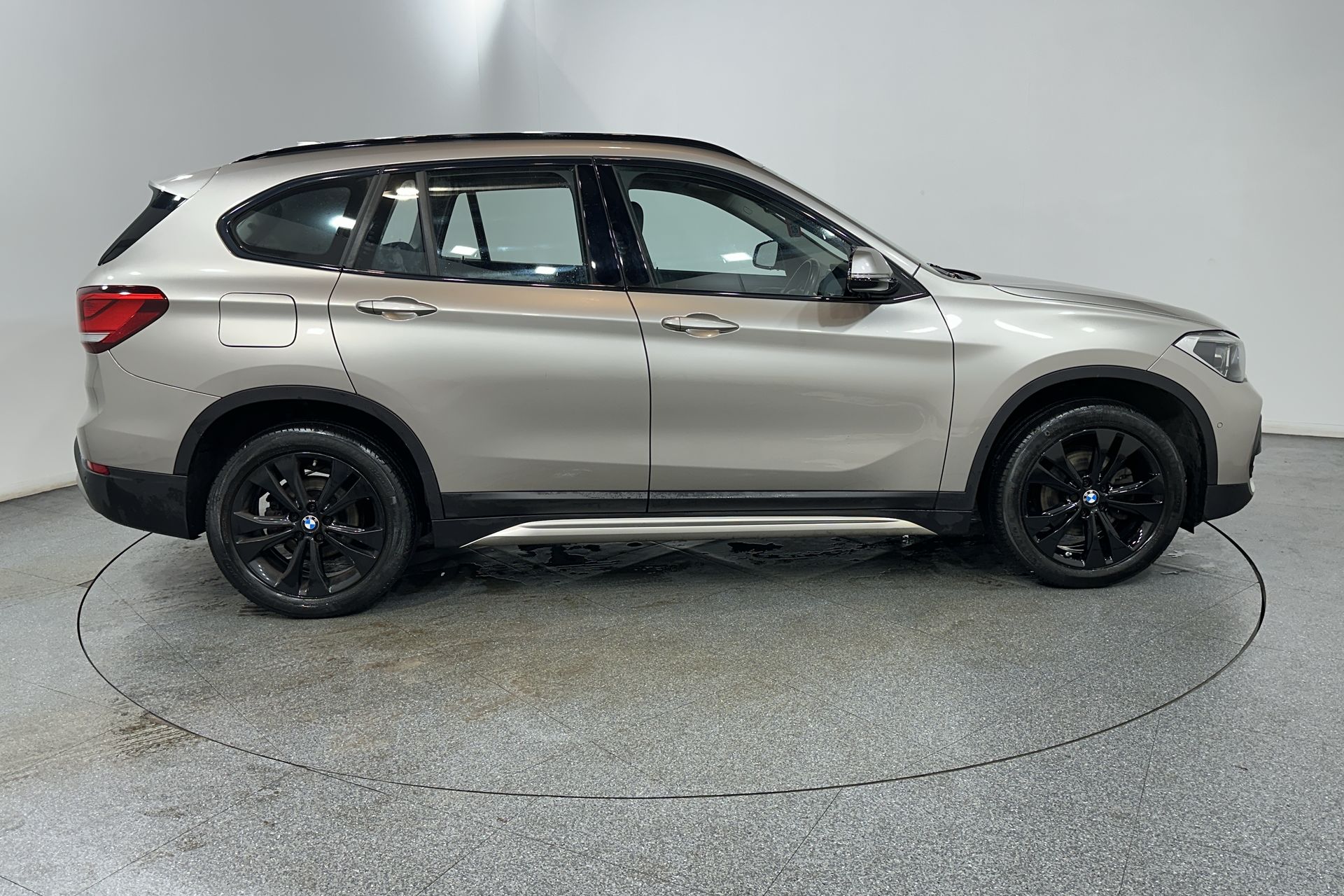 SDRIVE 18I 136