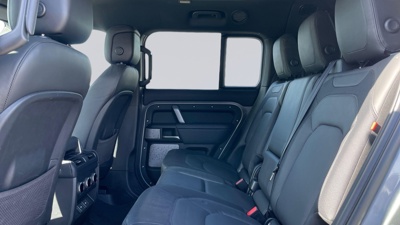 LAND ROVER DEFENDER 130