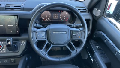 LAND ROVER DEFENDER 130