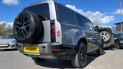 LAND ROVER DEFENDER 130