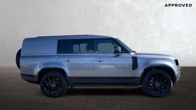 LAND ROVER DEFENDER 130