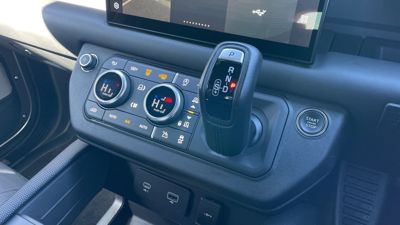 LAND ROVER DEFENDER 130