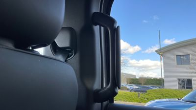 LAND ROVER DEFENDER 130