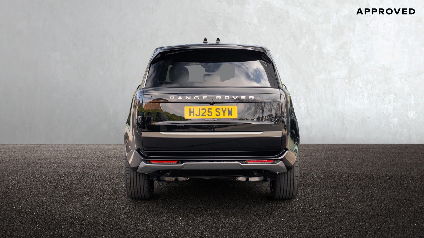 Land Rover RANGE ROVER, SUV, Santorini Black.