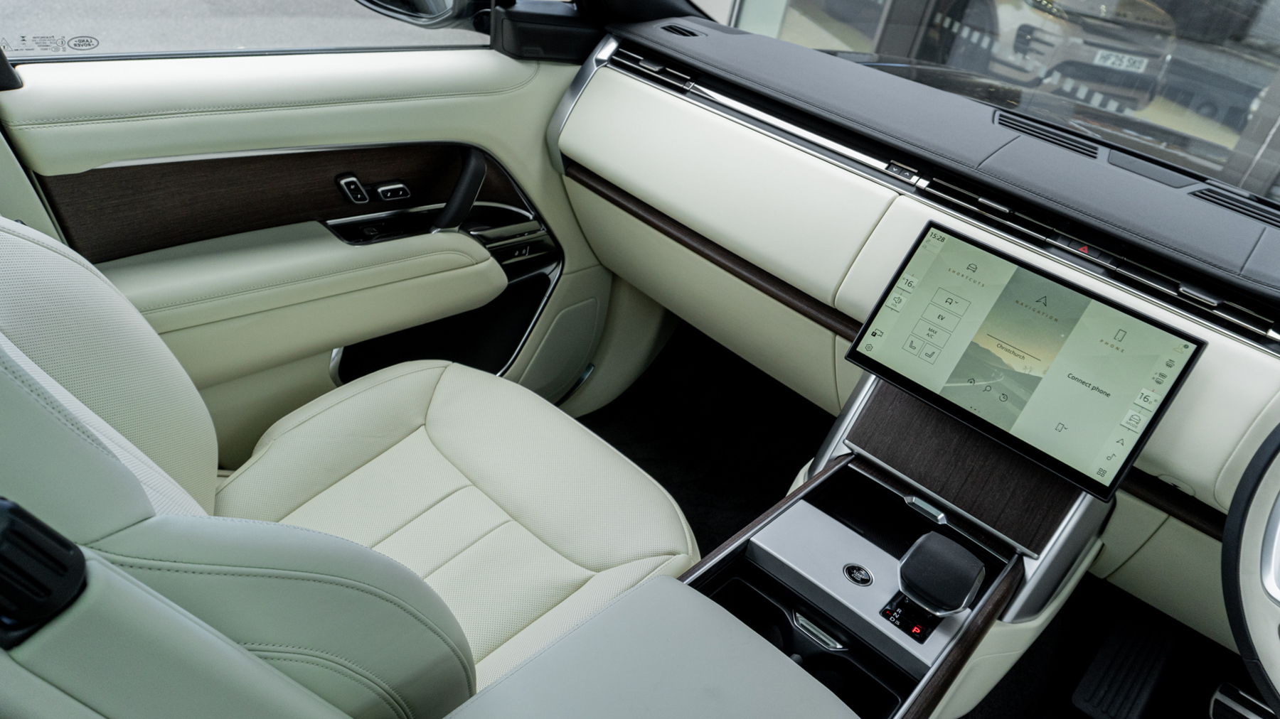 Land Rover RANGE ROVER, SUV, Santorini Black.