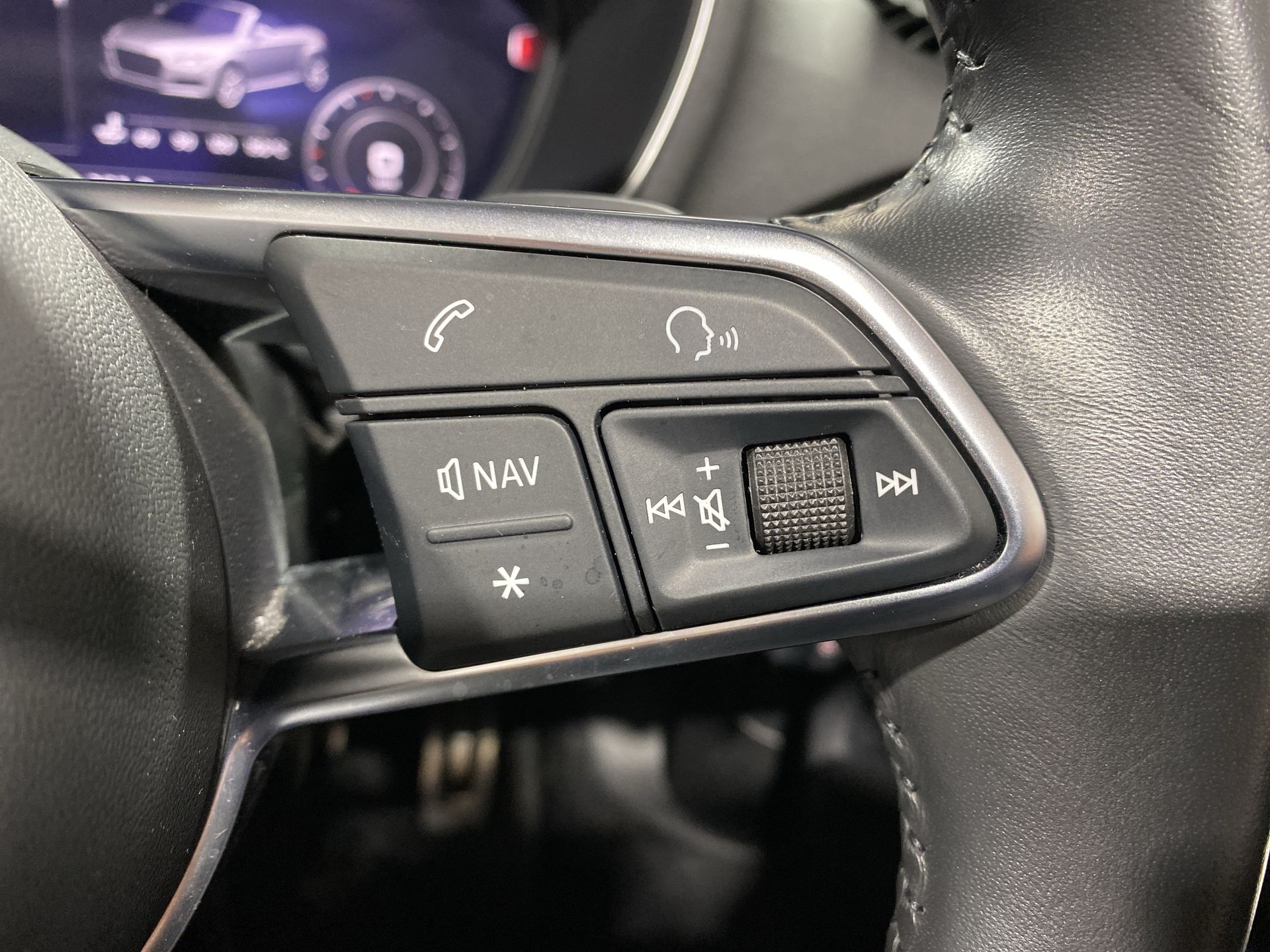 40 TFSI S TRONIC