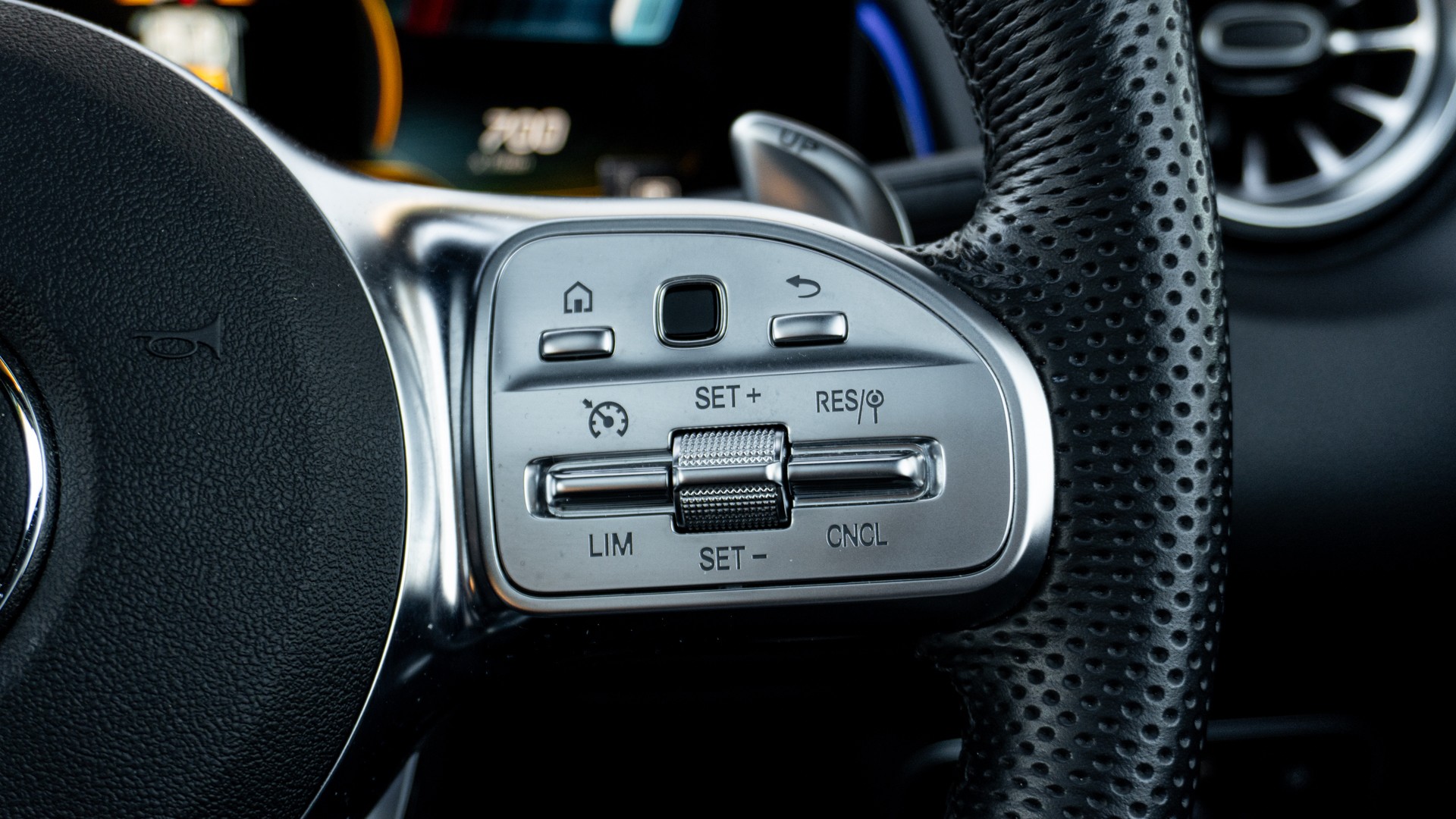 GLB 35 4MATIC PREMIUM PLUS 8G-TRONIC