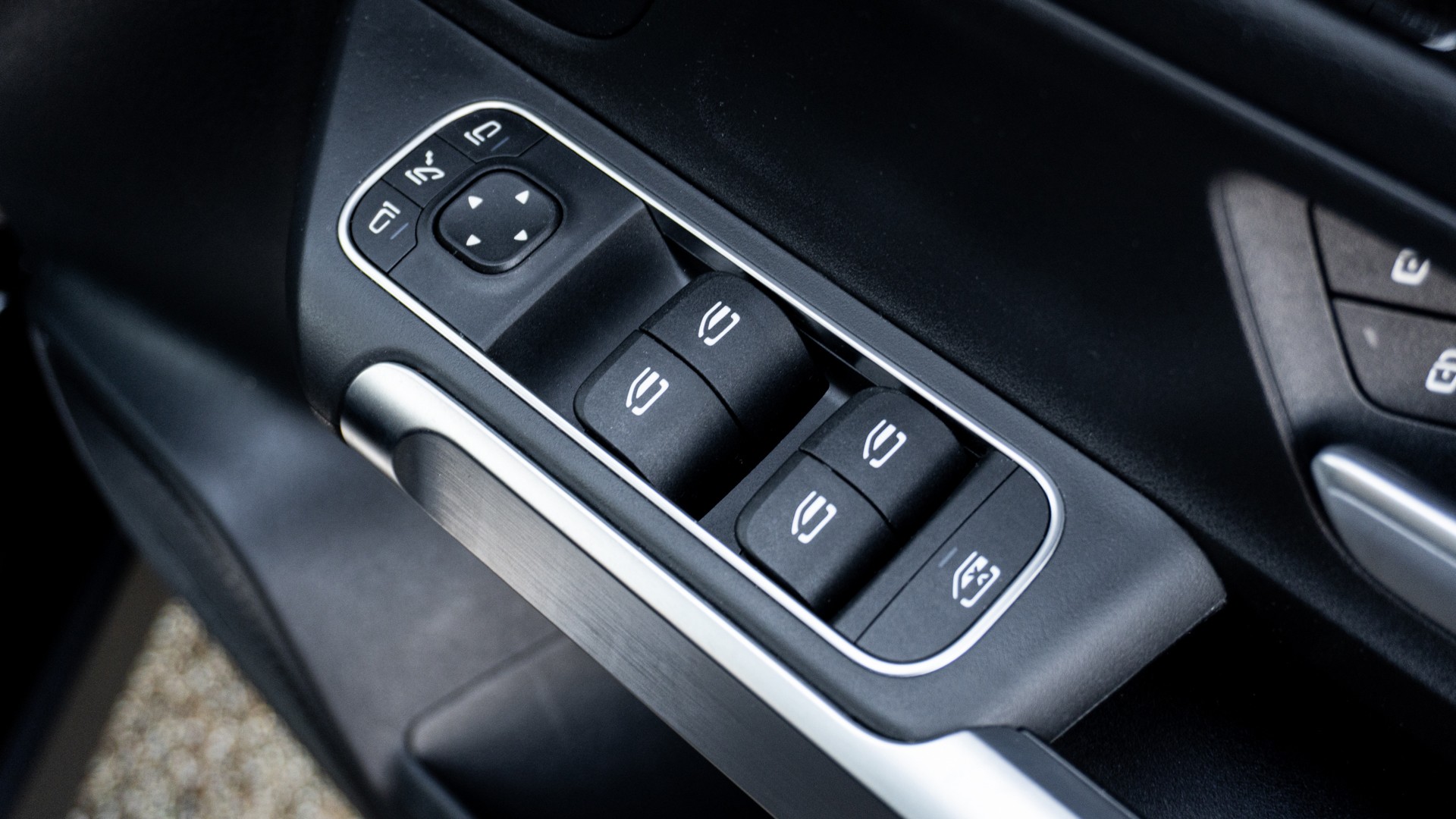 GLB 35 4MATIC PREMIUM PLUS 8G-TRONIC