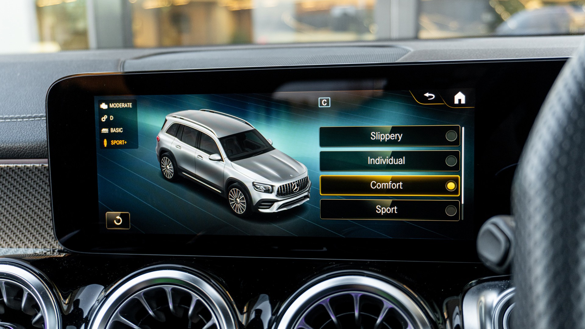 GLB 35 4MATIC PREMIUM PLUS 8G-TRONIC