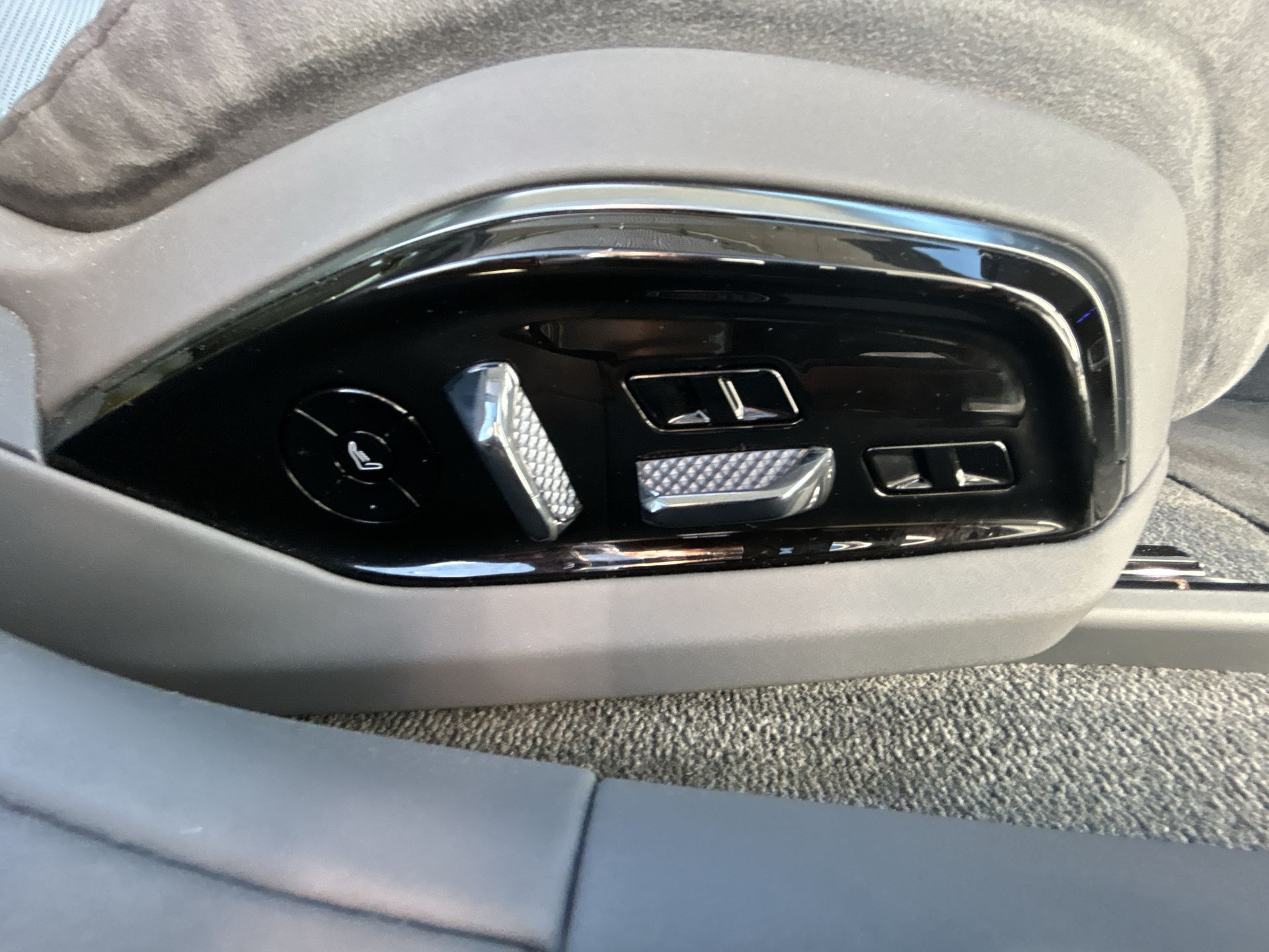 102KWH