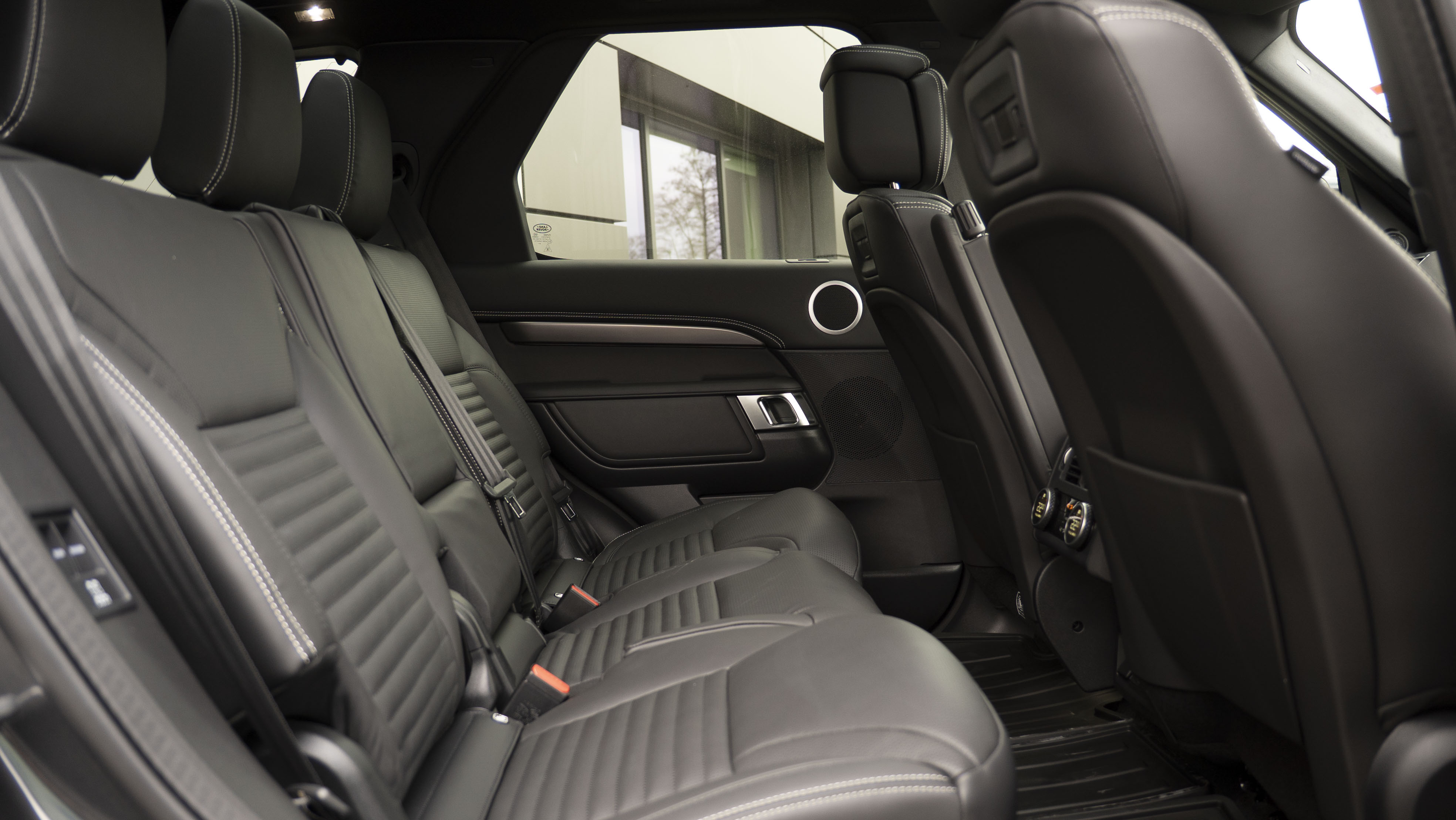 DISCOVERY 3.0 D350 35TH EDITION 5DR AUTO STATION WAGON