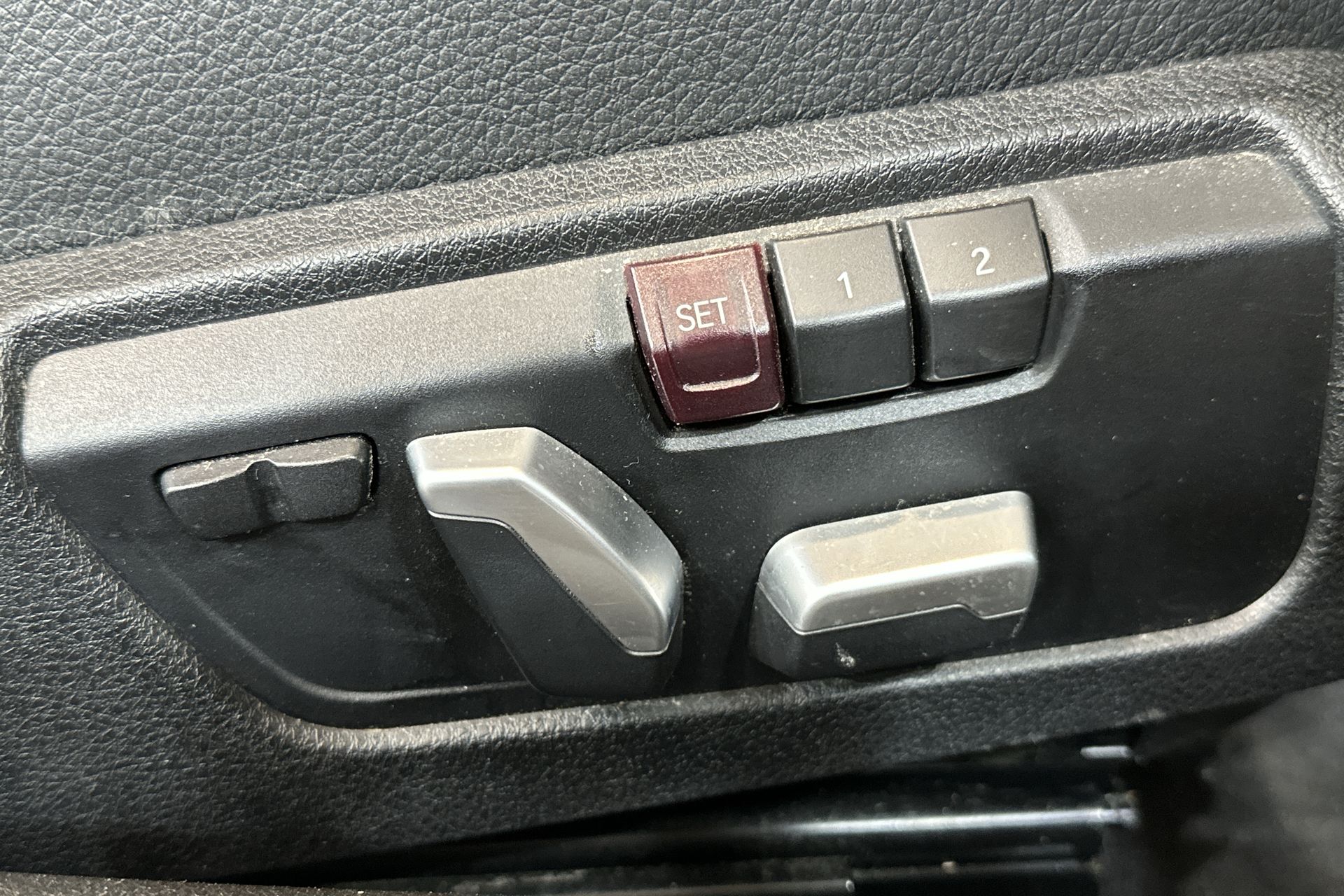 XDRIVE 30E