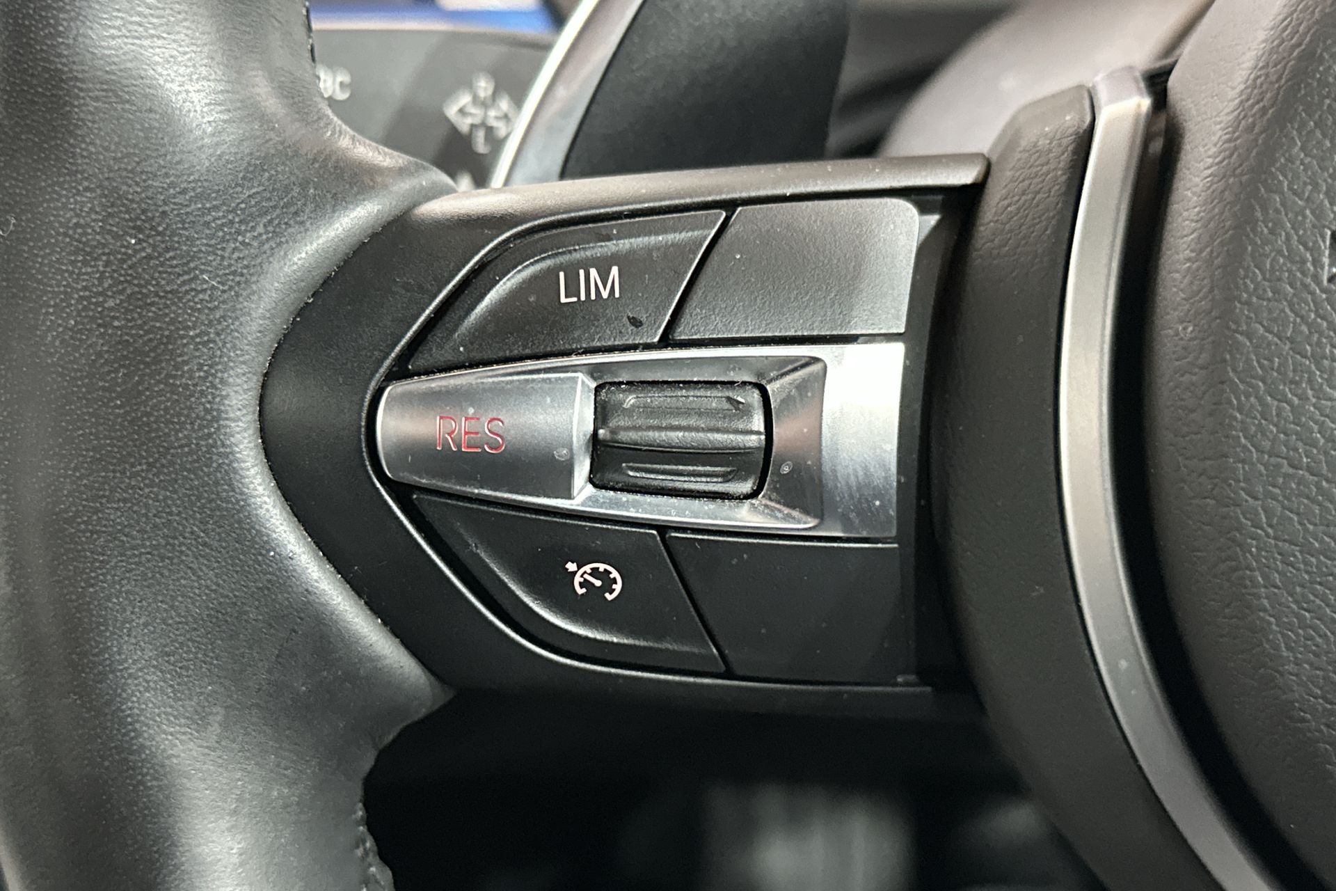 XDRIVE 30E