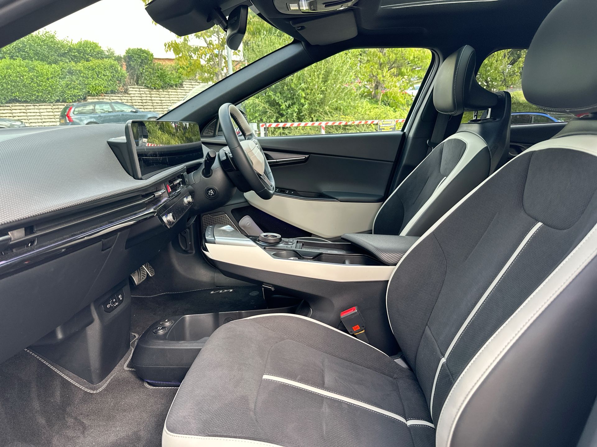 84KWH AWD