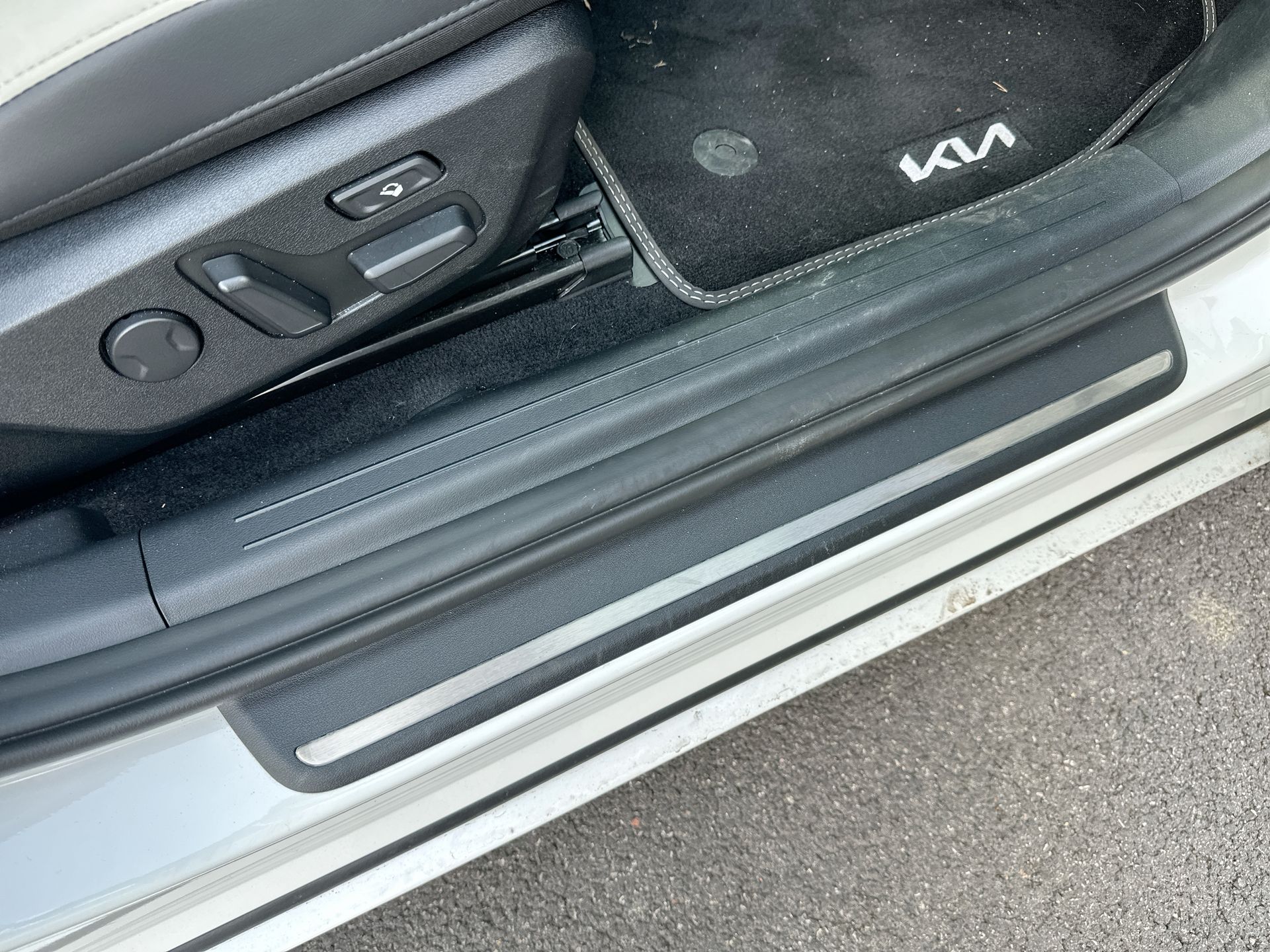 84KWH AWD