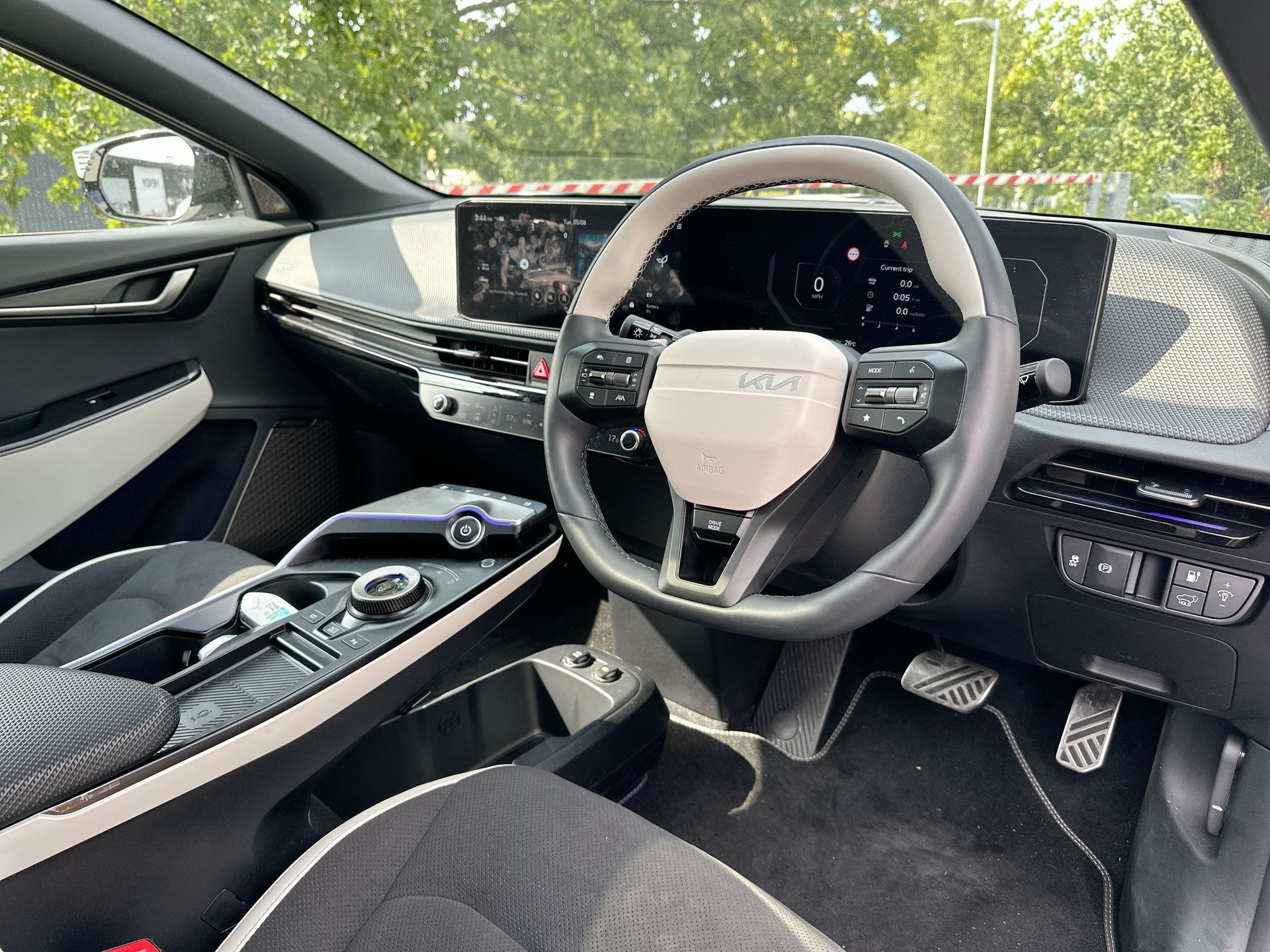 84KWH AWD