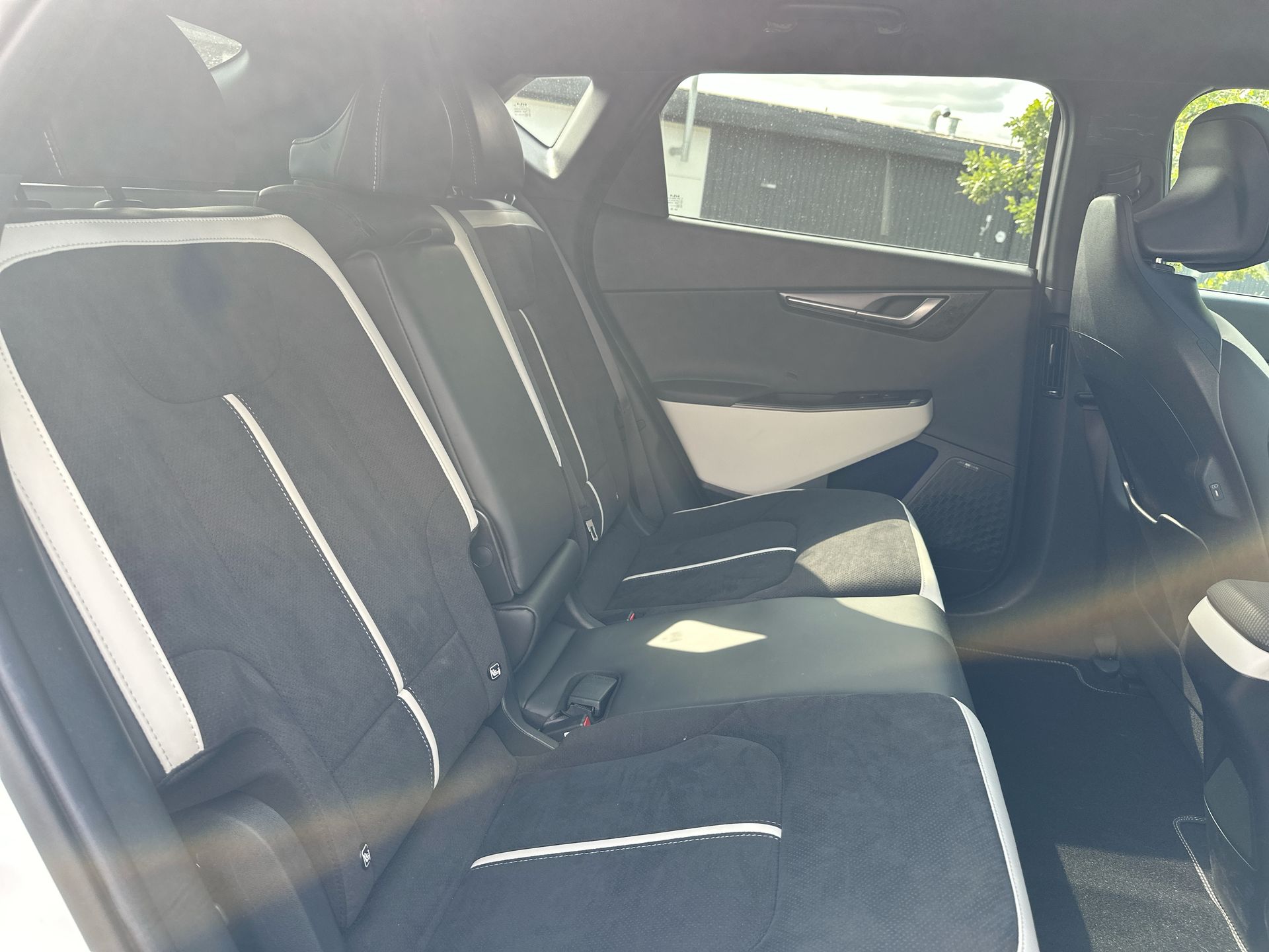 84KWH AWD