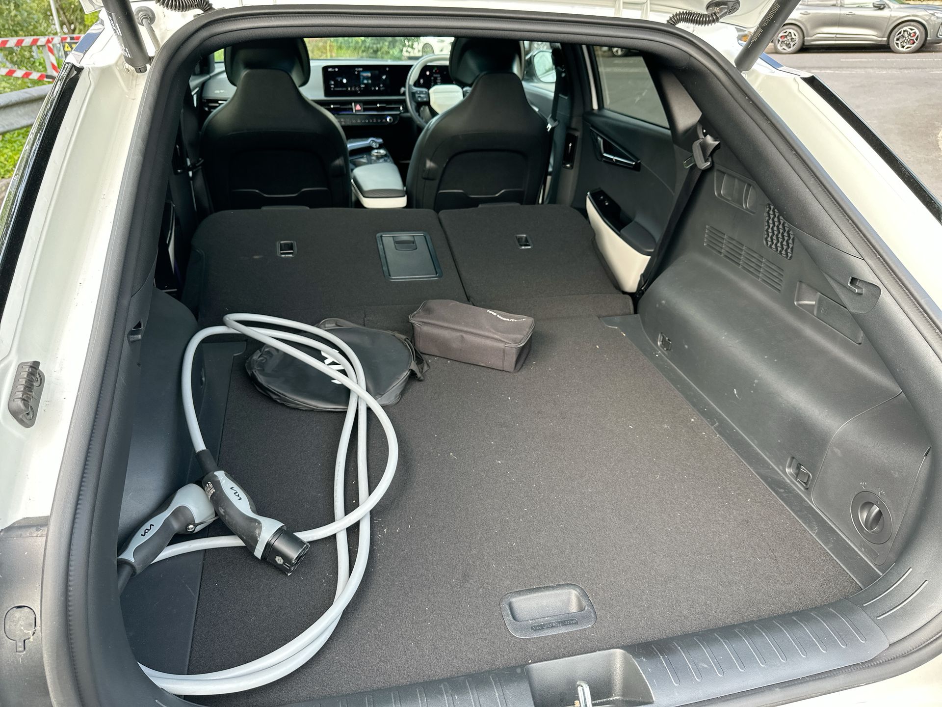 84KWH AWD