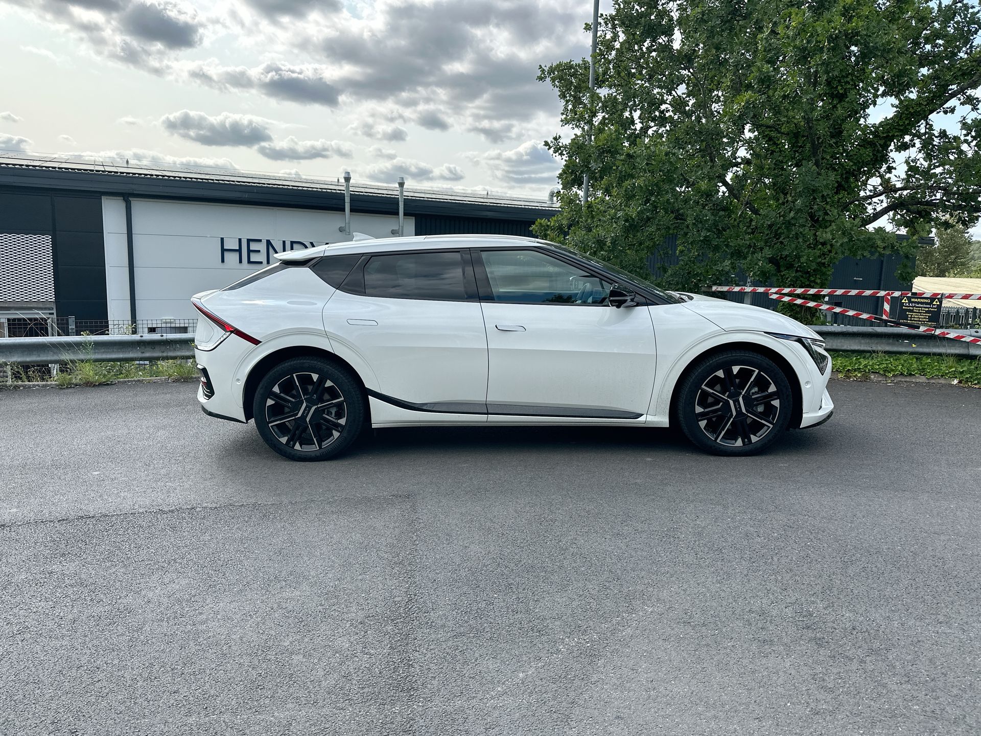 84KWH AWD