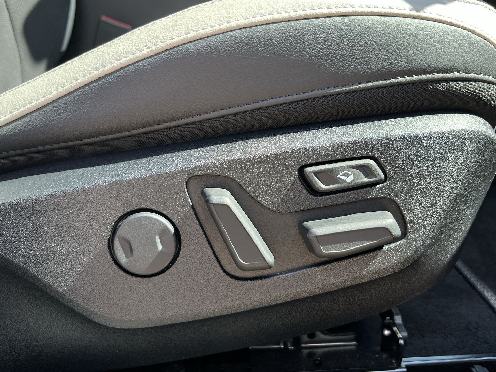 84KWH AWD