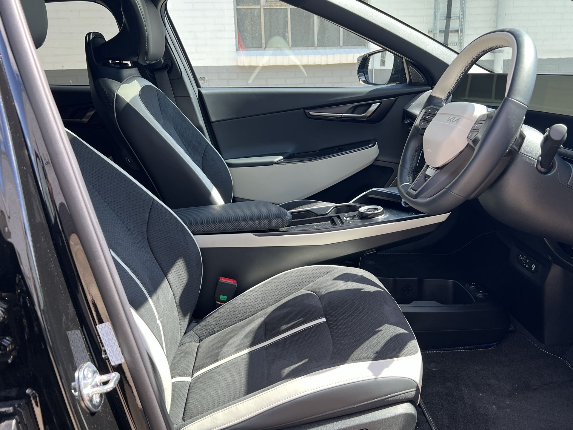 84KWH AWD