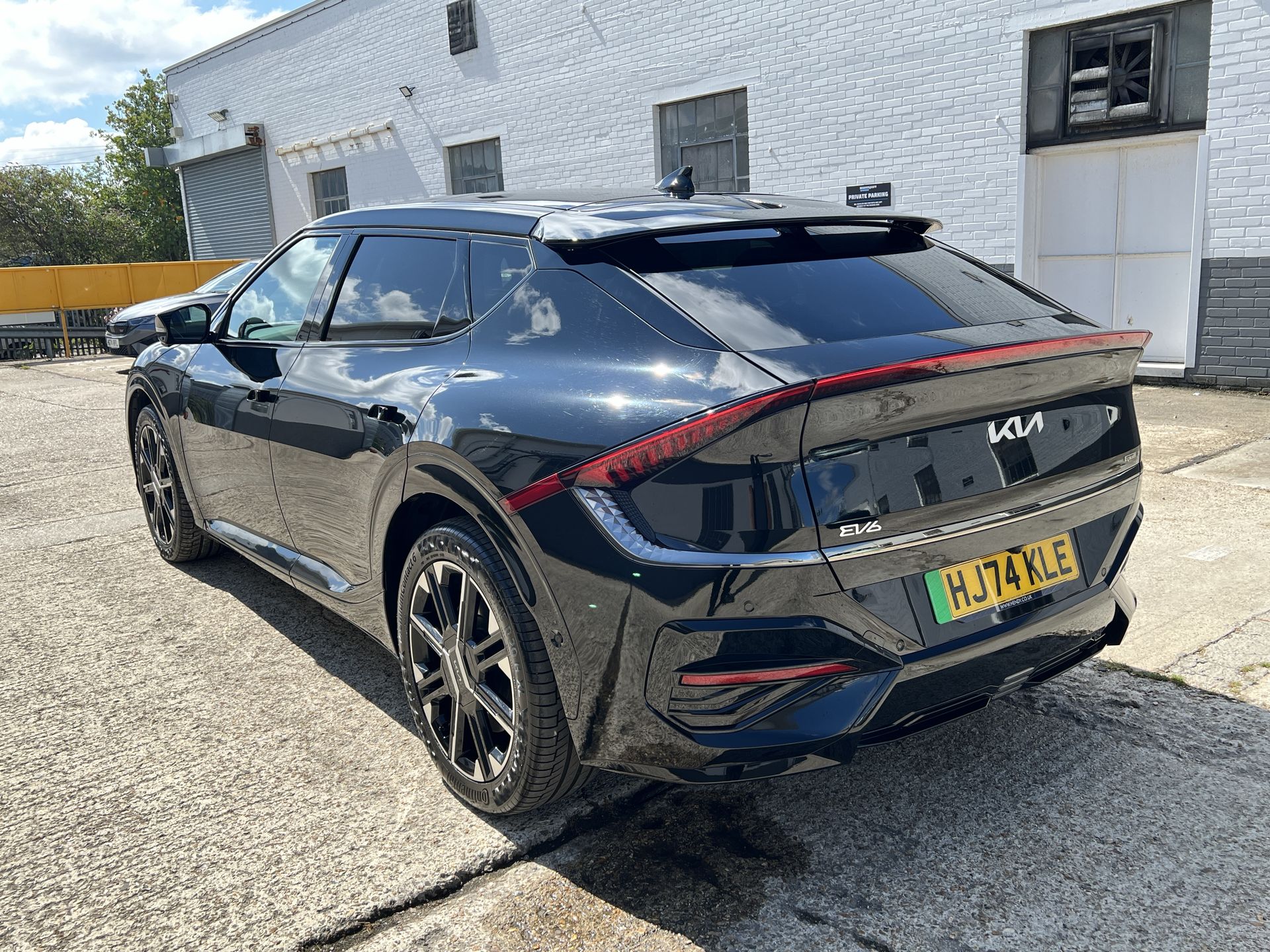 84KWH AWD