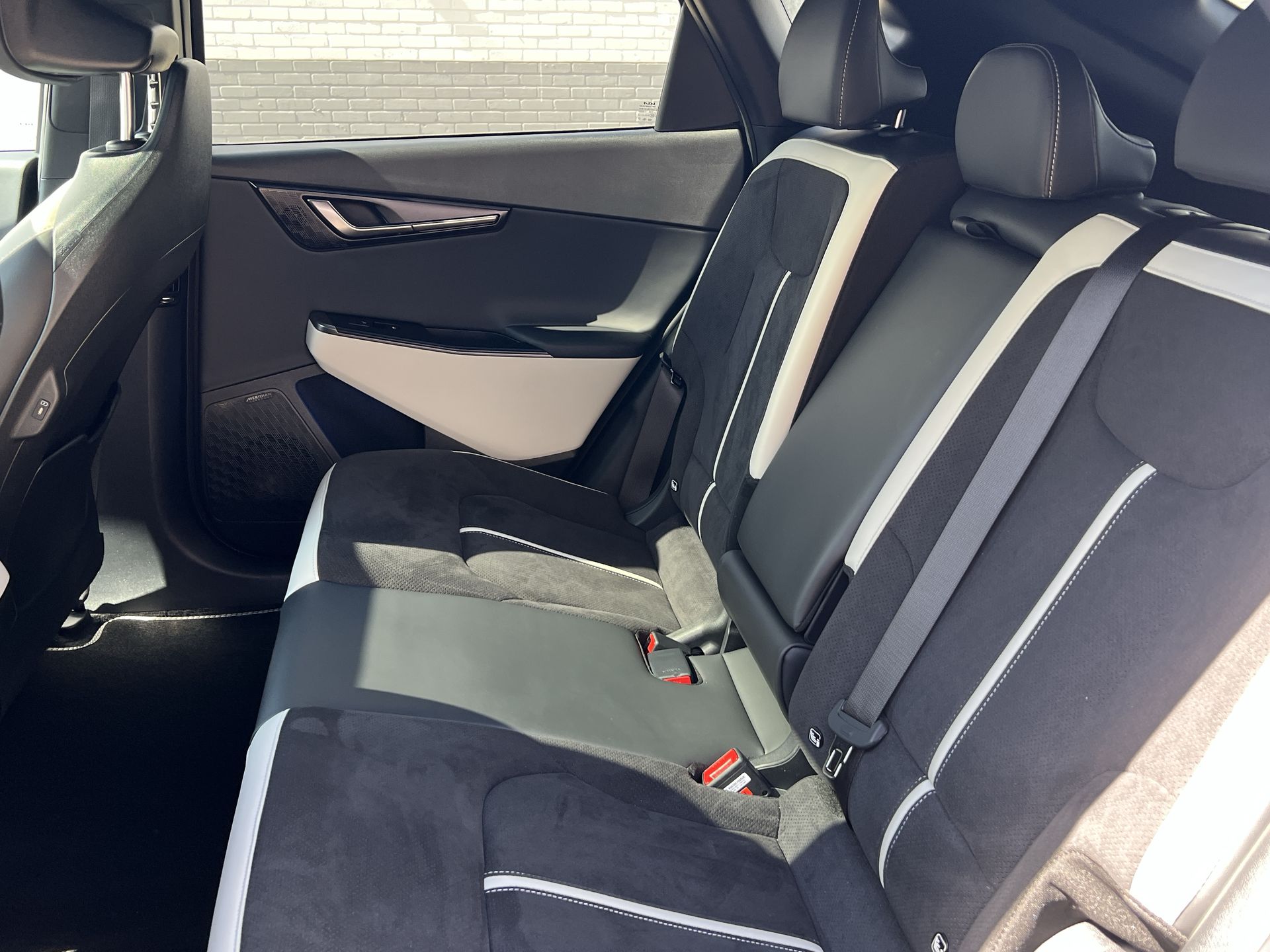 84KWH AWD