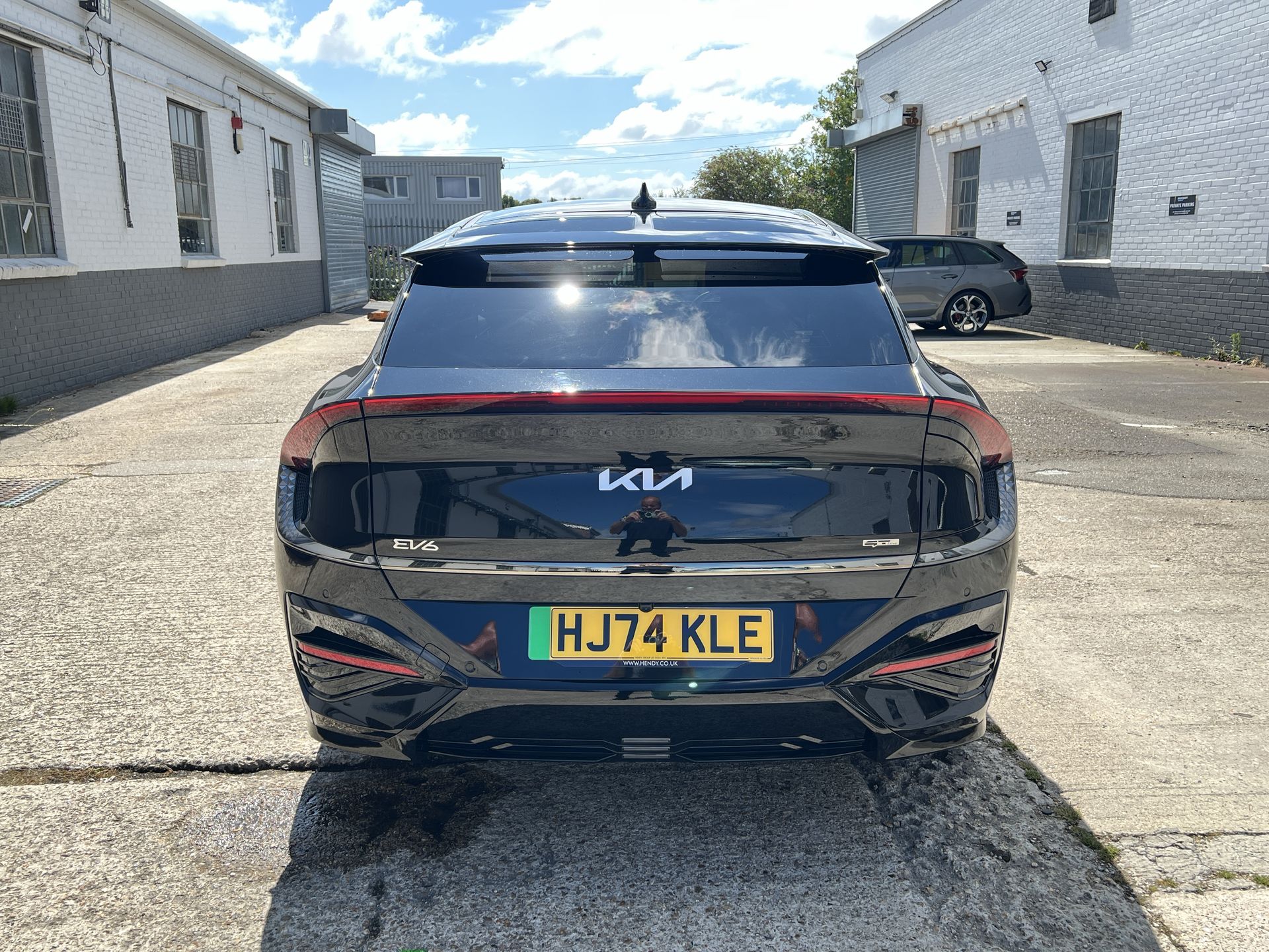 84KWH AWD