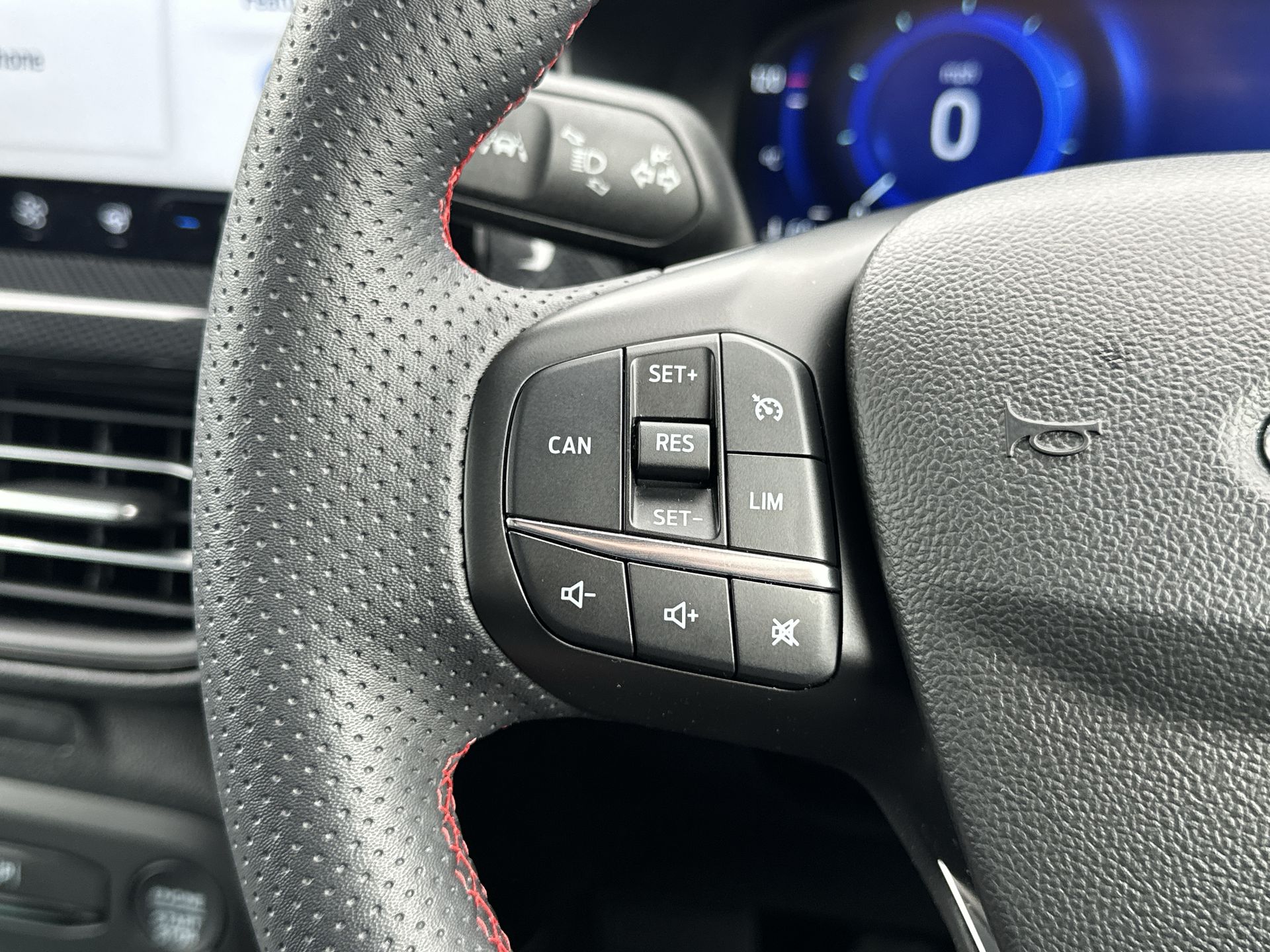 ECOBOOST HYBRID MHEV 155