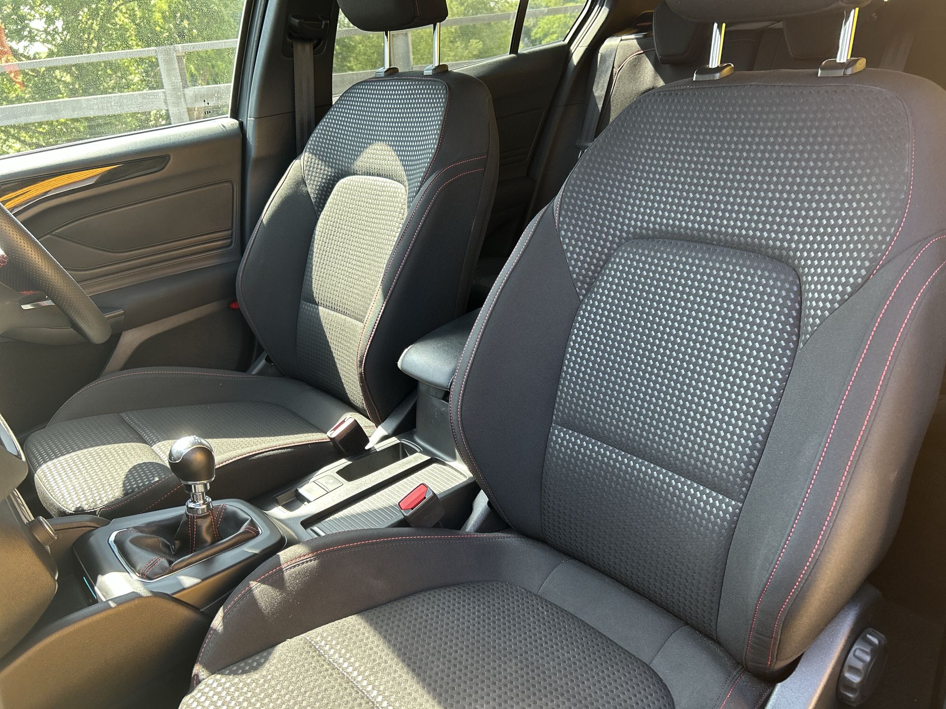 ECOBOOST HYBRID MHEV 155