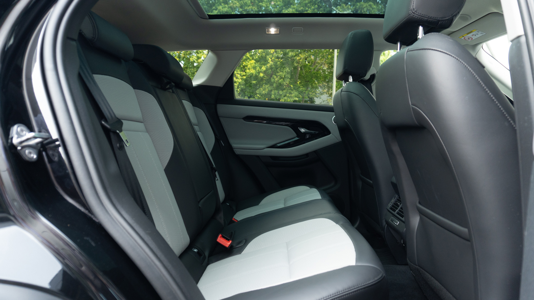Land Rover RANGE ROVER EVOQUE, SUV, Santorini Black.