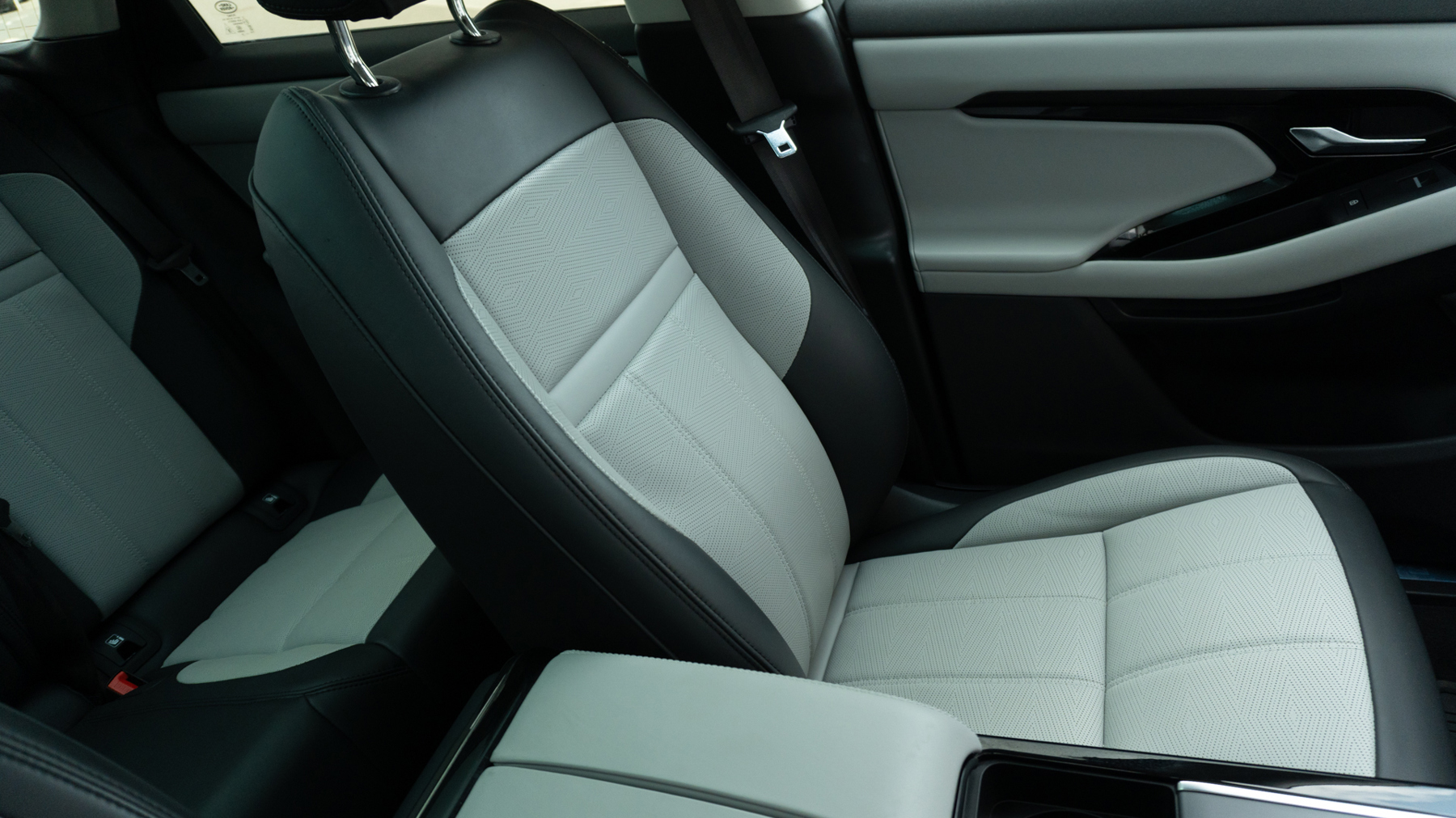 Land Rover RANGE ROVER EVOQUE, SUV, Santorini Black.