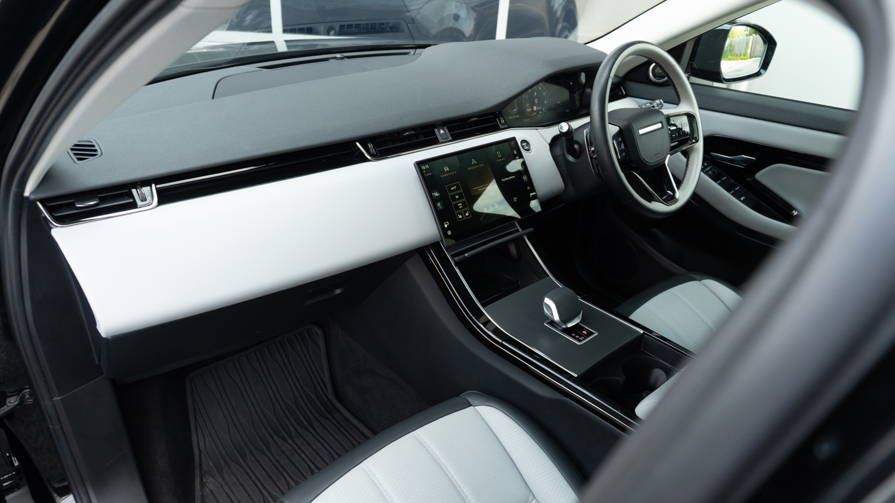 Land Rover RANGE ROVER EVOQUE, SUV, Santorini Black.