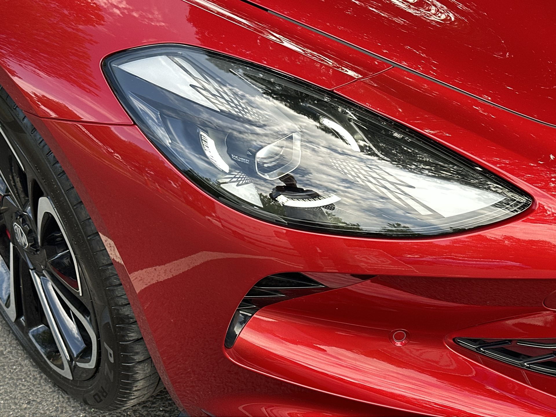 DUAL MOTOR 77 KWH AWD